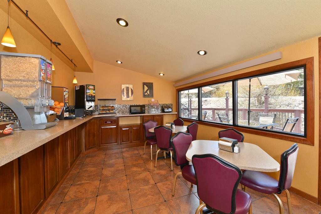 Super 8 By Wyndham Deadwood Black Hills Area Restaurante foto